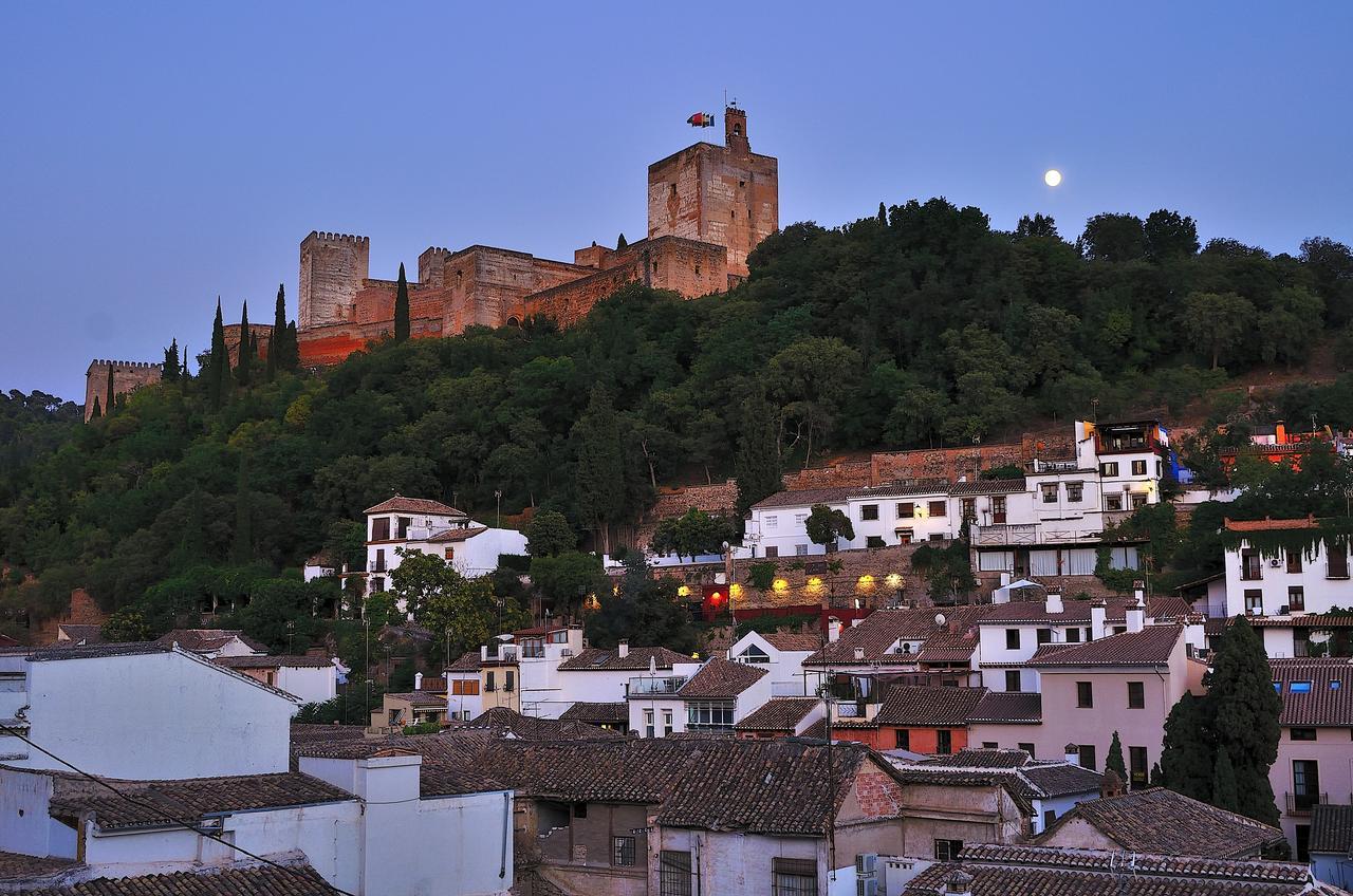 Alhambra Views Penthouse Apartment Granada Bagian luar foto